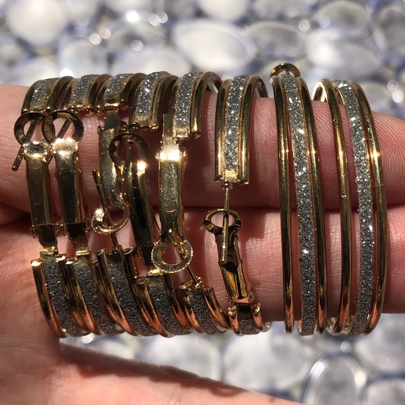 8 pair lot // GOLD & RHINESTONE hoop earrings CLASSY - Picture 2 of 8